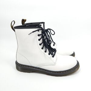 Dr Martens Boots Women Size 7 White Lace Up Patent Leather Scuffs on Front